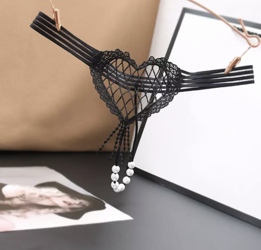 String Sensuel Cœur et Perles