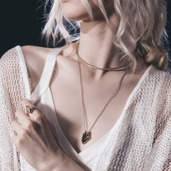 BIJOUX