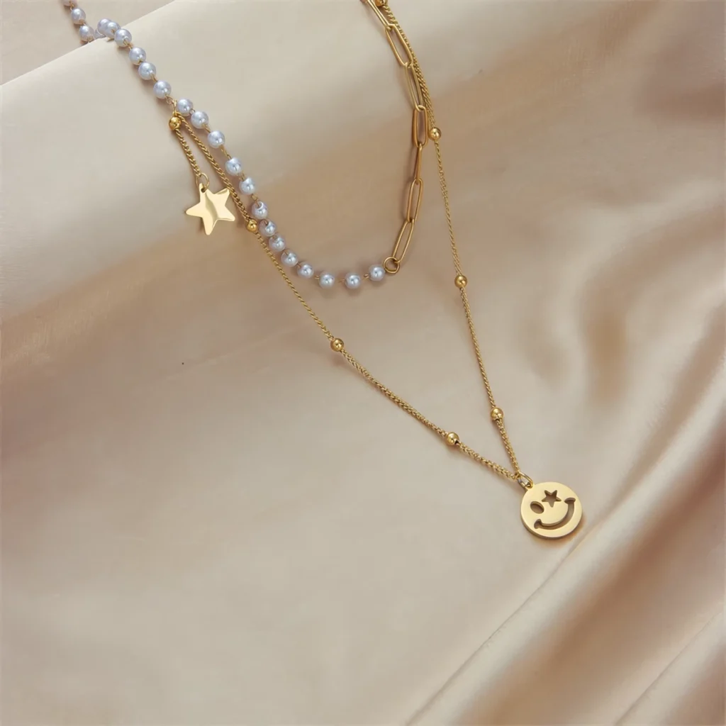 Collier Double Rang - Perles & Smiley Doré 🌟 – Image 3