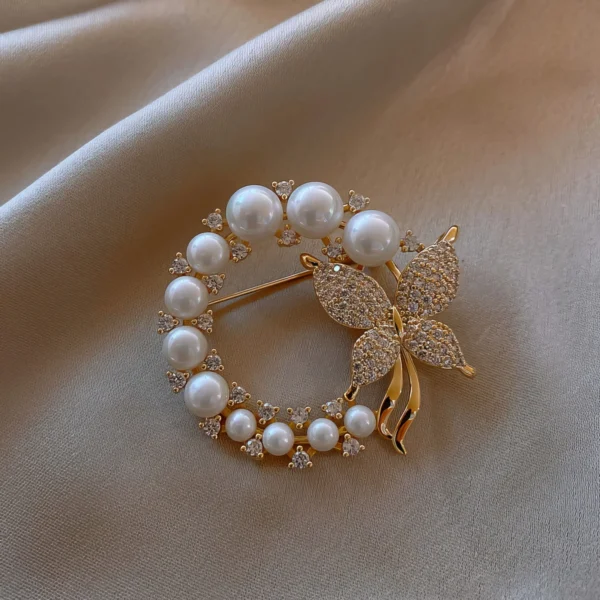 Broche Papillon et Perles ✨
