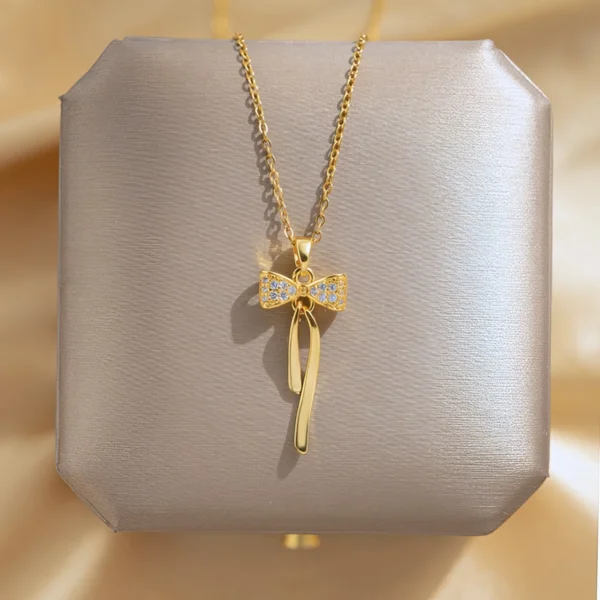 Collier Nœud Strassé Élégant 🎀